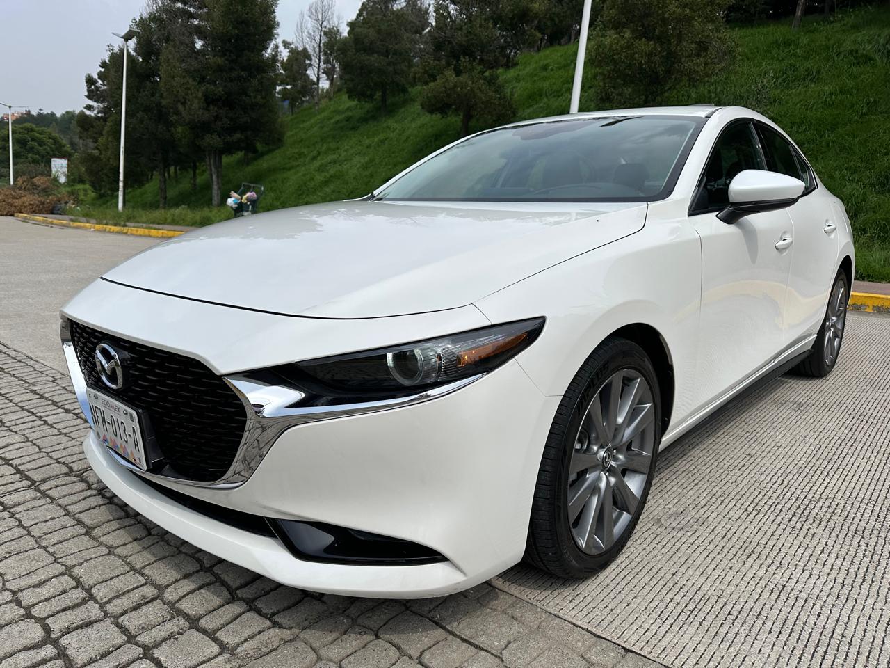 MAZDA SEDAN 2024